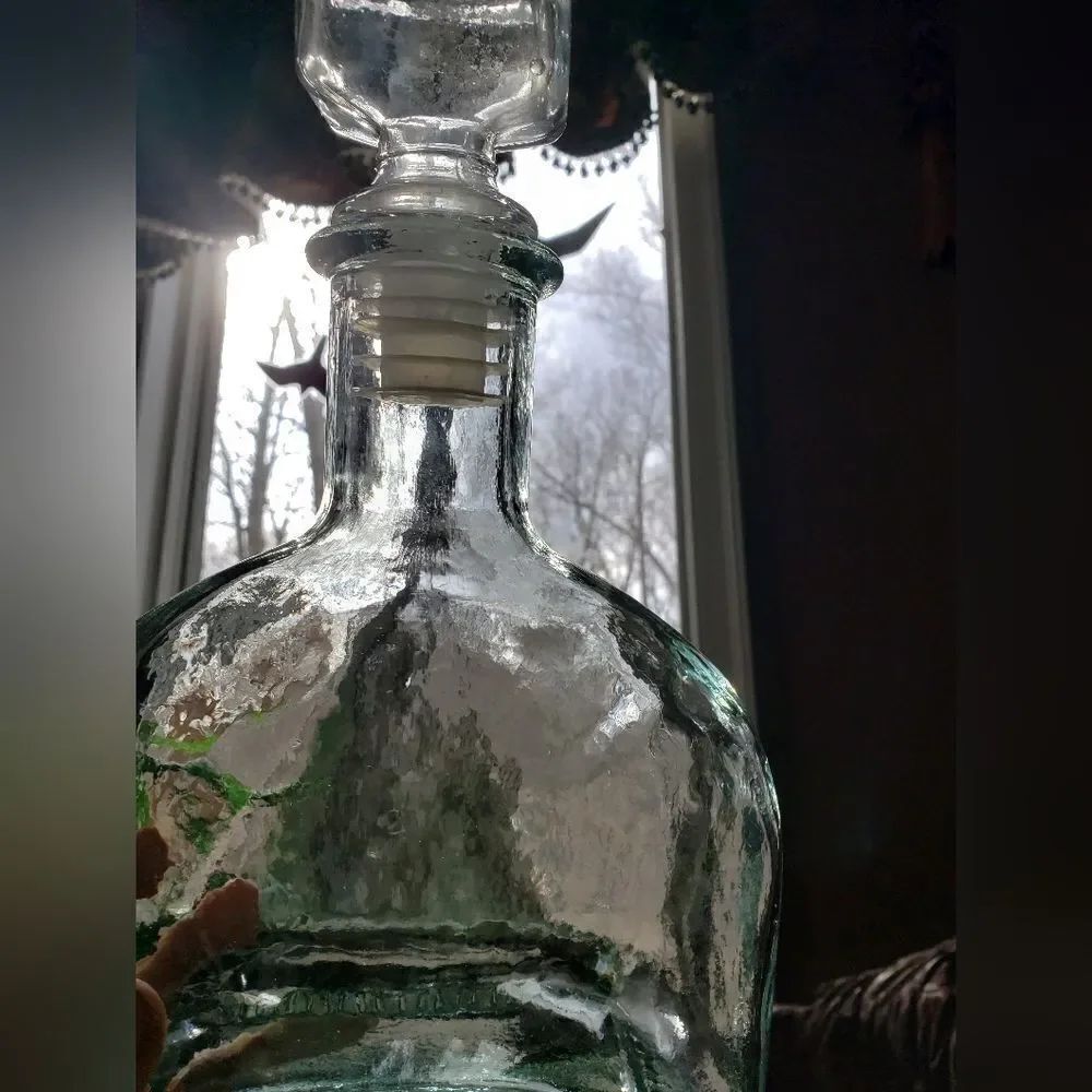 Glass Decanter  - Picture 10 of 11